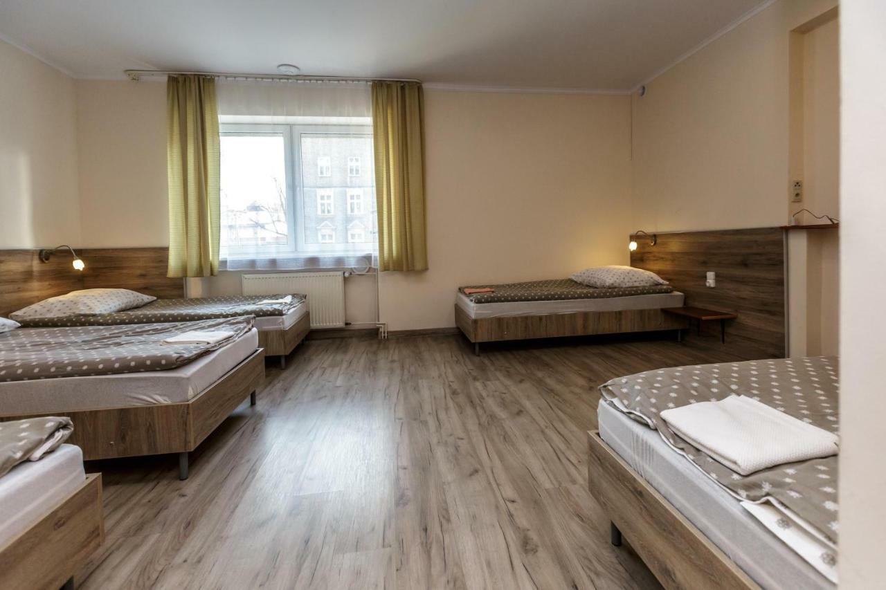 Noclegi "Poza Szlakiem" Wałbrzych Dış mekan fotoğraf